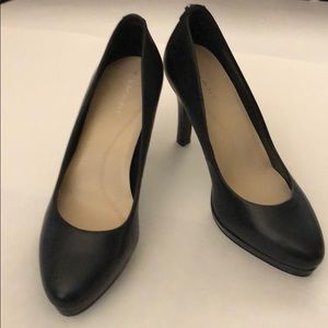 Tahari Heels Black Leather Patent heel platform s7